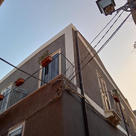 Narciso Boutique Apartment 阿奇雷亚莱 外观 照片