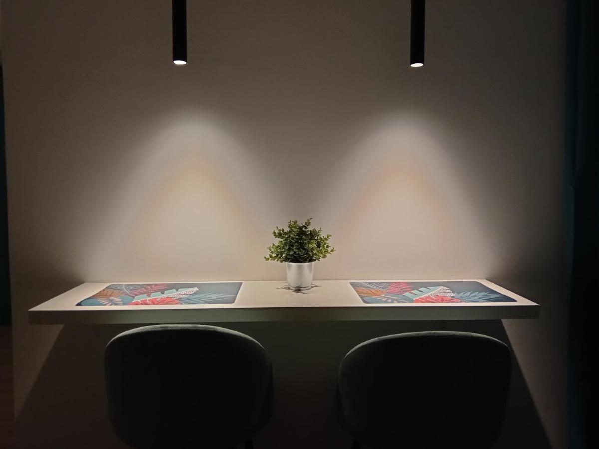 Narciso Boutique Apartment 阿奇雷亚莱 外观 照片