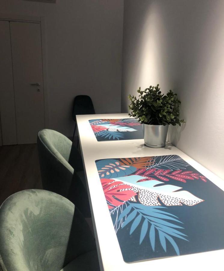 Narciso Boutique Apartment 阿奇雷亚莱 外观 照片