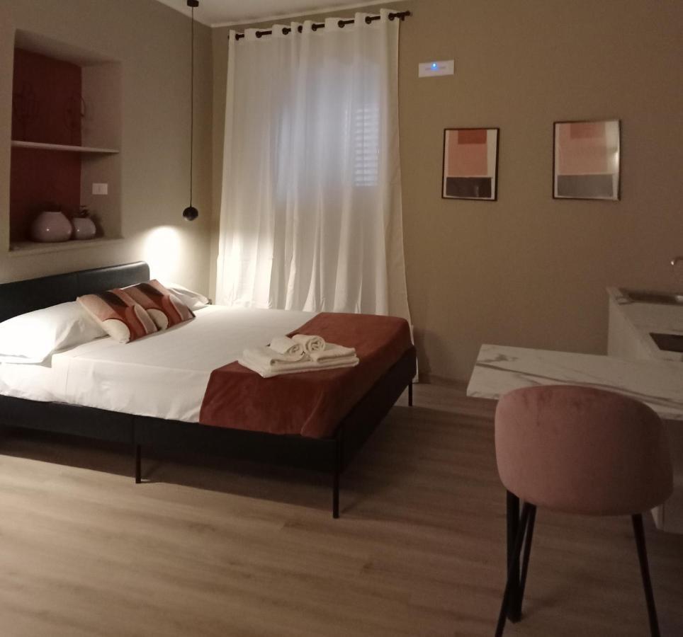 Narciso Boutique Apartment 阿奇雷亚莱 外观 照片