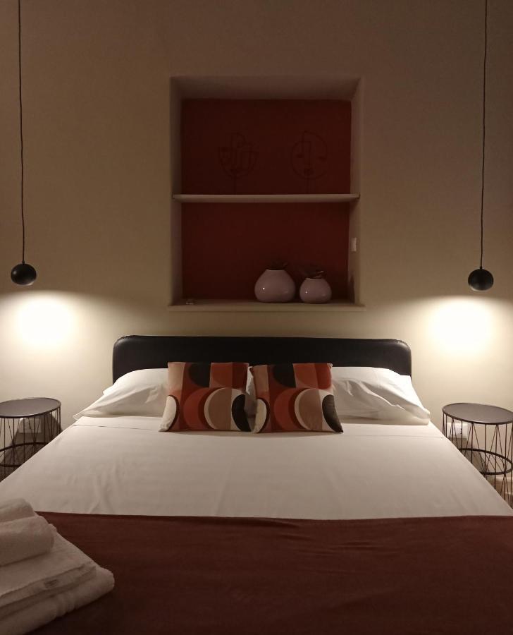 Narciso Boutique Apartment 阿奇雷亚莱 外观 照片