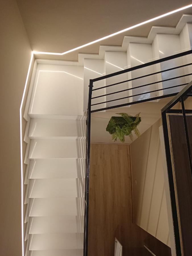 Narciso Boutique Apartment 阿奇雷亚莱 外观 照片