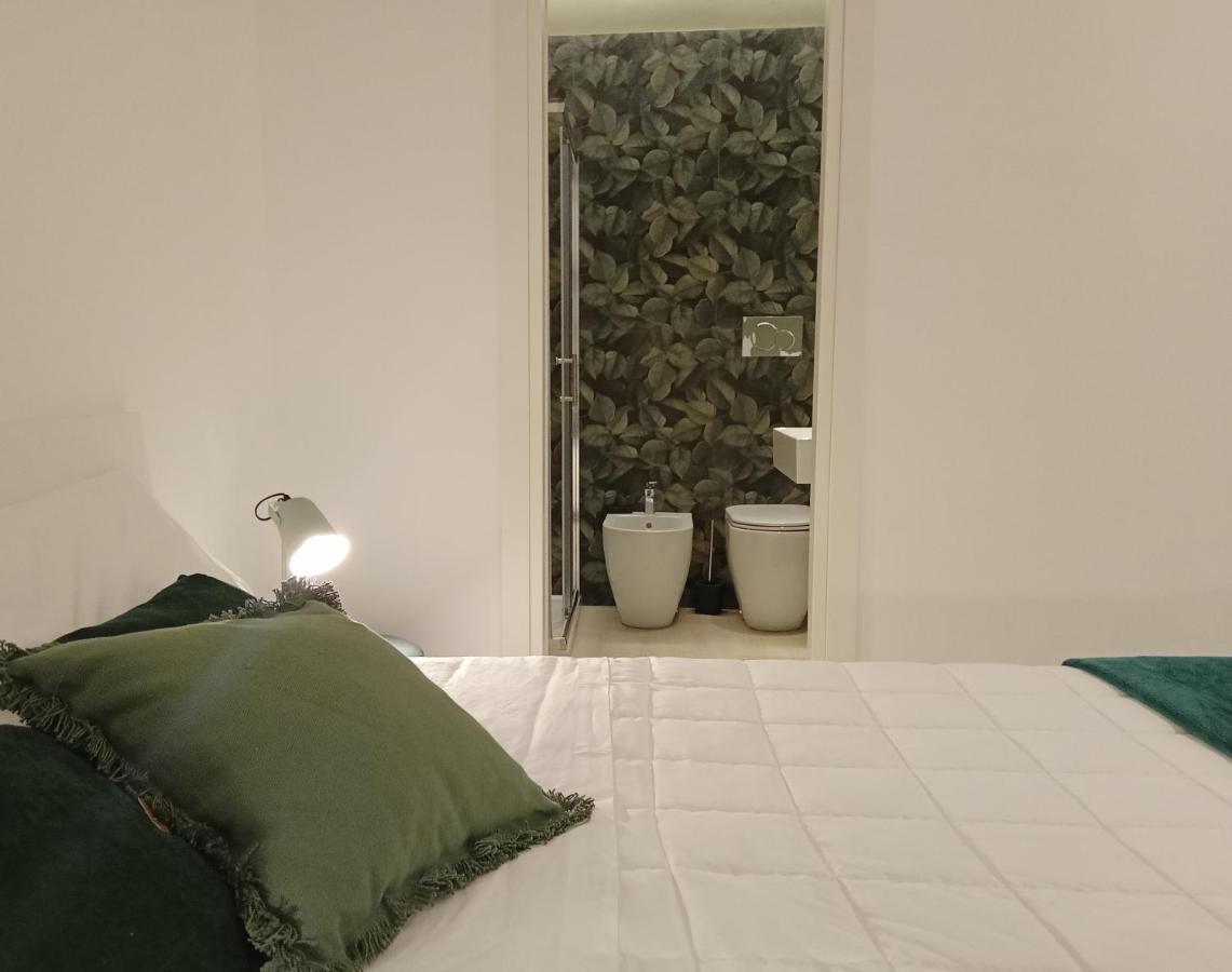 Narciso Boutique Apartment 阿奇雷亚莱 外观 照片