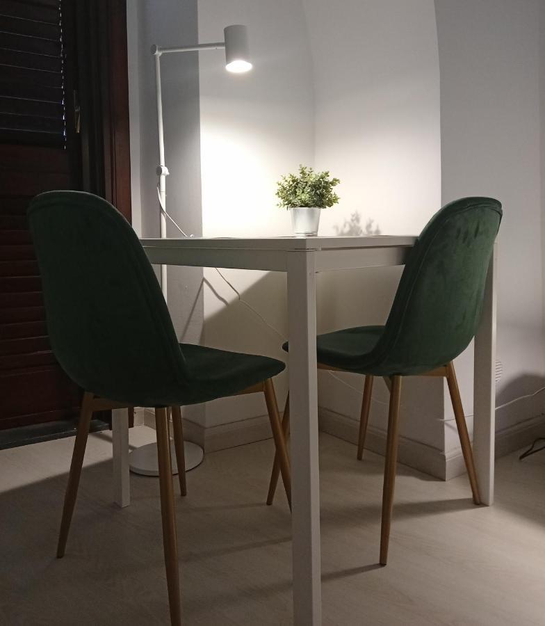 Narciso Boutique Apartment 阿奇雷亚莱 外观 照片